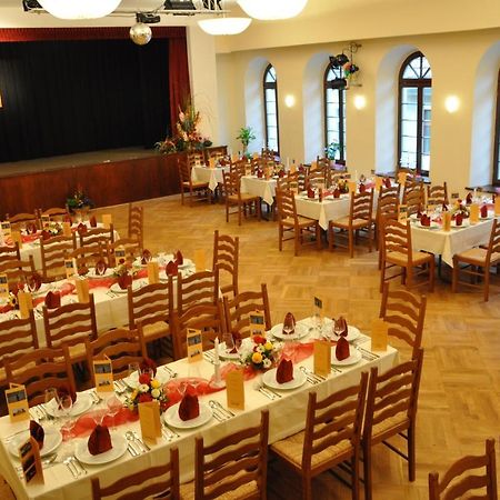 Hotel Goldner Loewe Stolpen Buitenkant foto
